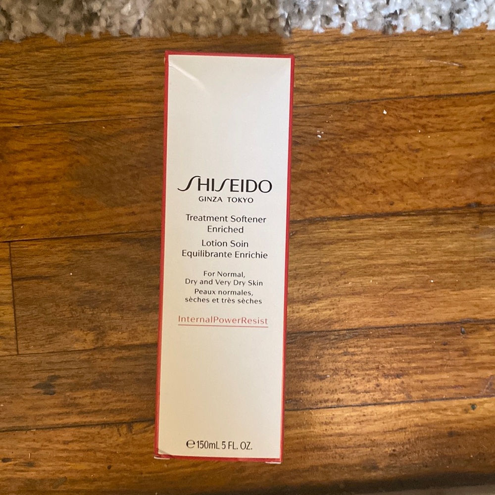 Shiseido treatment softener. 5foz. Never used.